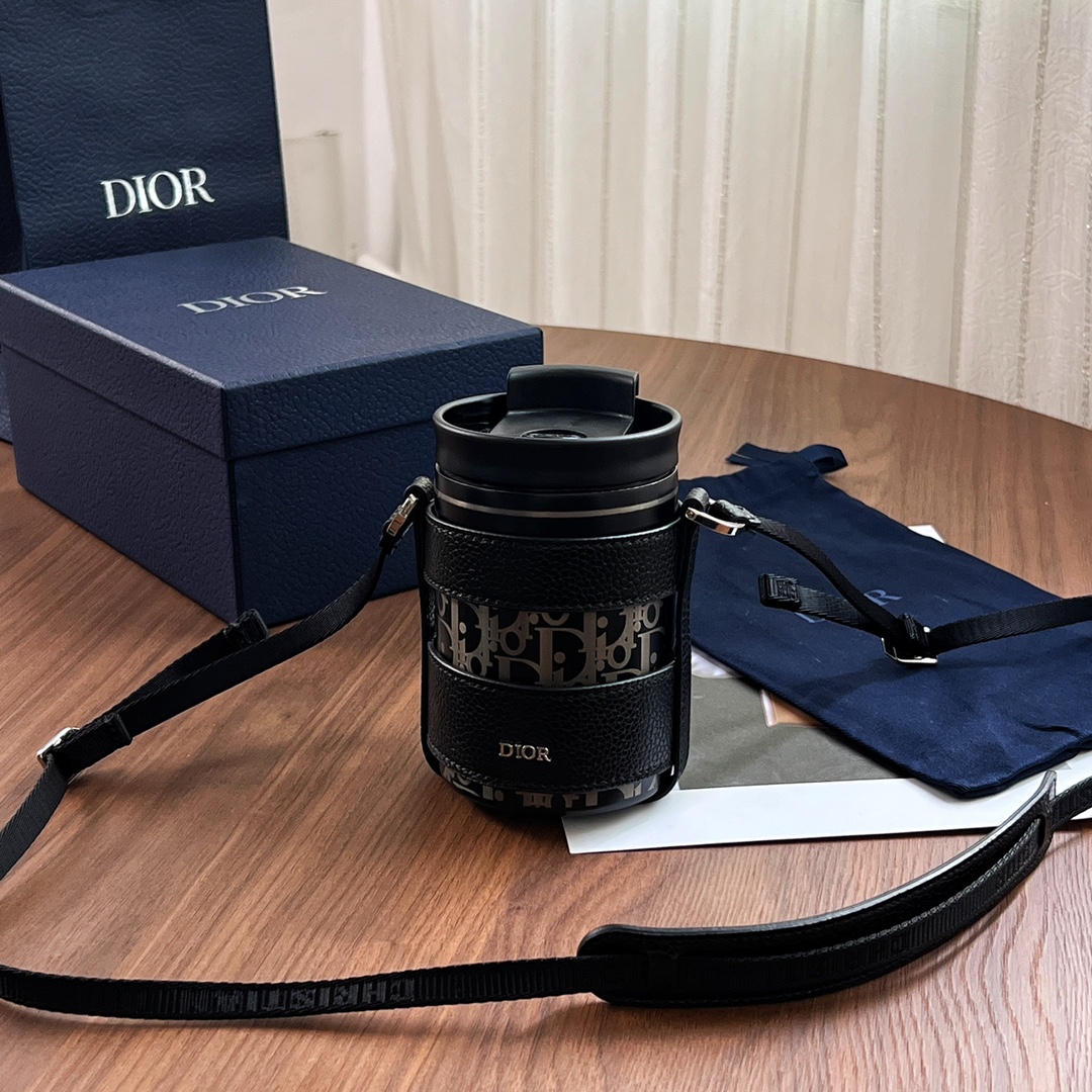 Dior Aqua Mug With Shoulder Strap Black For Women 5.5in/13.4cm 2ESKH324YMJ_H00N