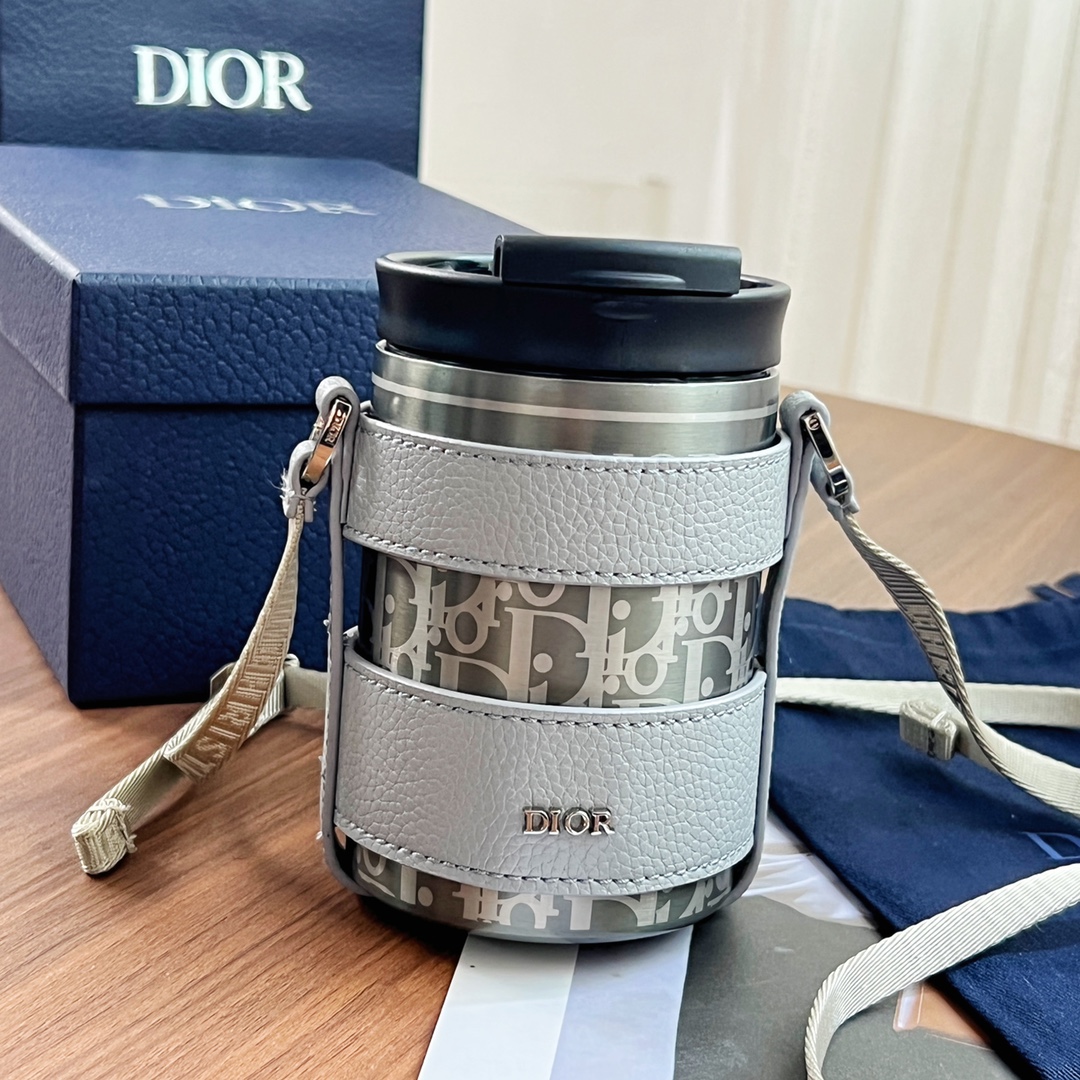 Dior Aqua Mug With Shoulder Strap Black For Women 5.5in/13.4cm 2ESKH324YMJ_H00N