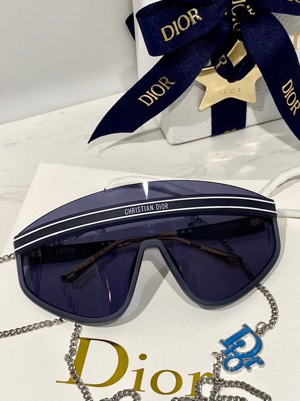 Dior Club M2U