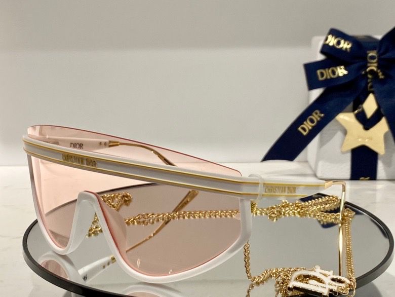 Dior Club M2U