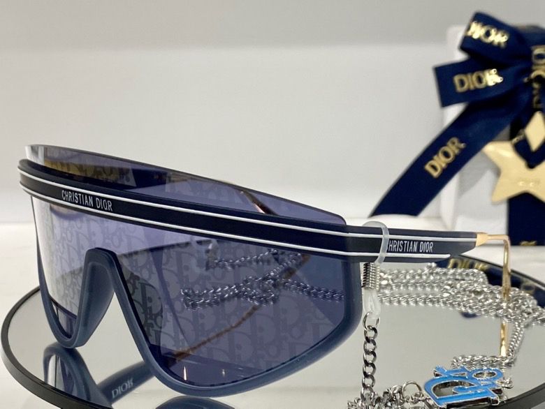 Dior Club M2U