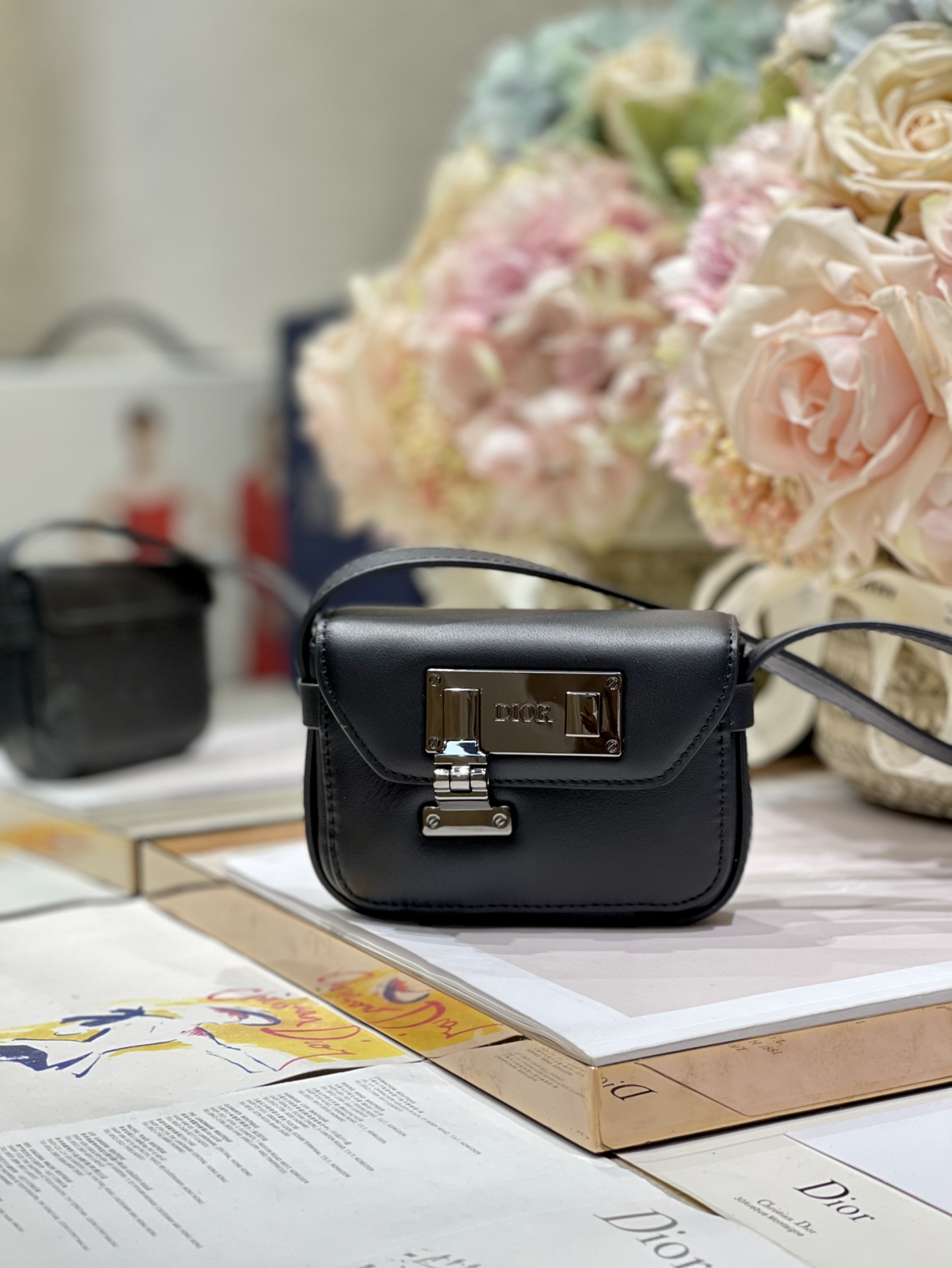 Dior Lock Messenger Pouch Black/Beige For Women 4.5in/11cm