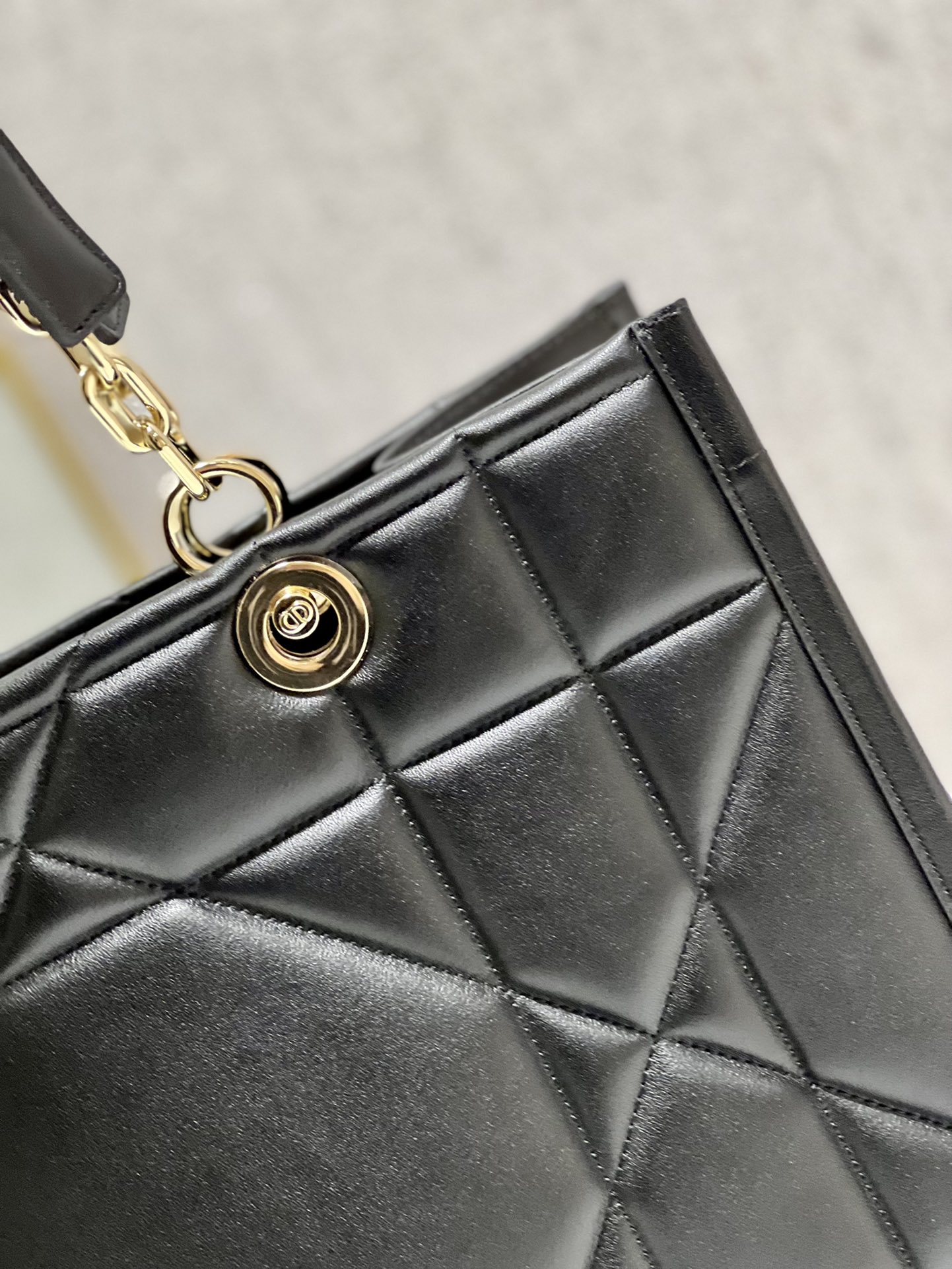 Dior Medium Dior Essential Tote Bag Black For Women 14.7in/37cmOZVJ_