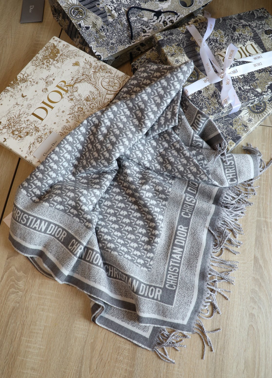Dior Oblique Diortwin Square Gray and Navy Blue Silk Twill Scarf 150cm/71in