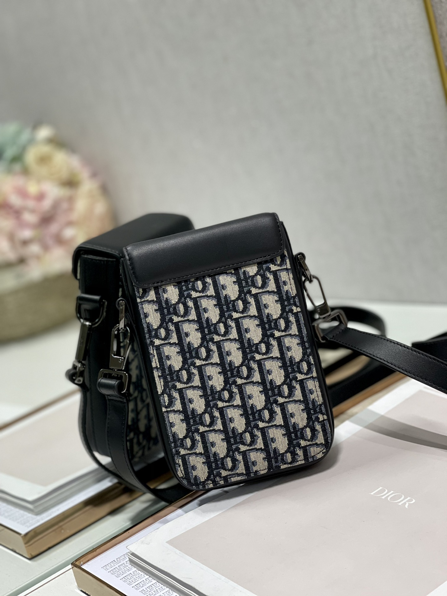 Dior Saddle Vertical Pouch With Strap Beige/Black For Women 8.5in/22cm 2ADCA446YKS_H27E