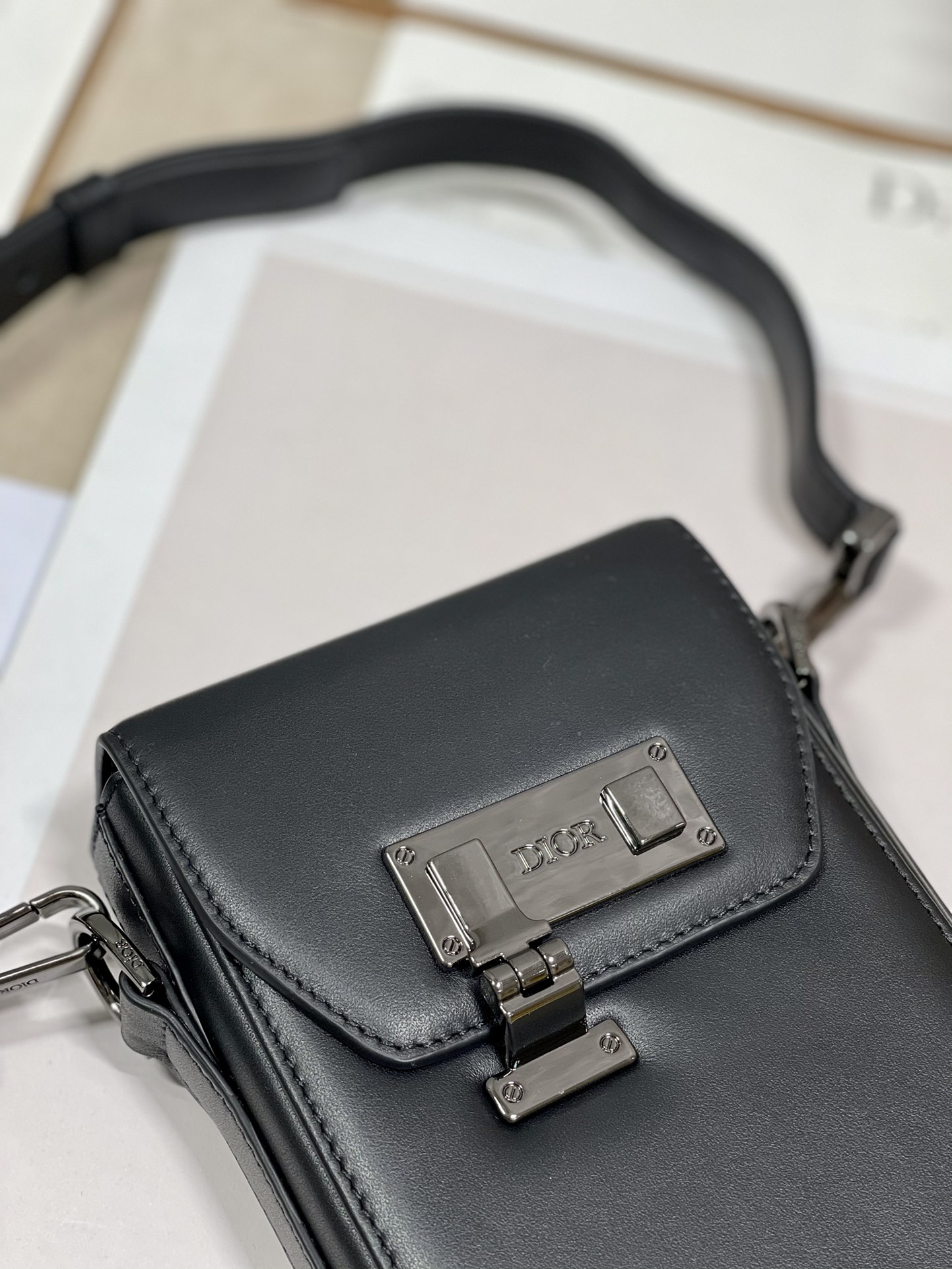 Dior Saddle Vertical Pouch With Strap Beige/Black For Women 8.5in/22cm 2ADCA446YKS_H27E