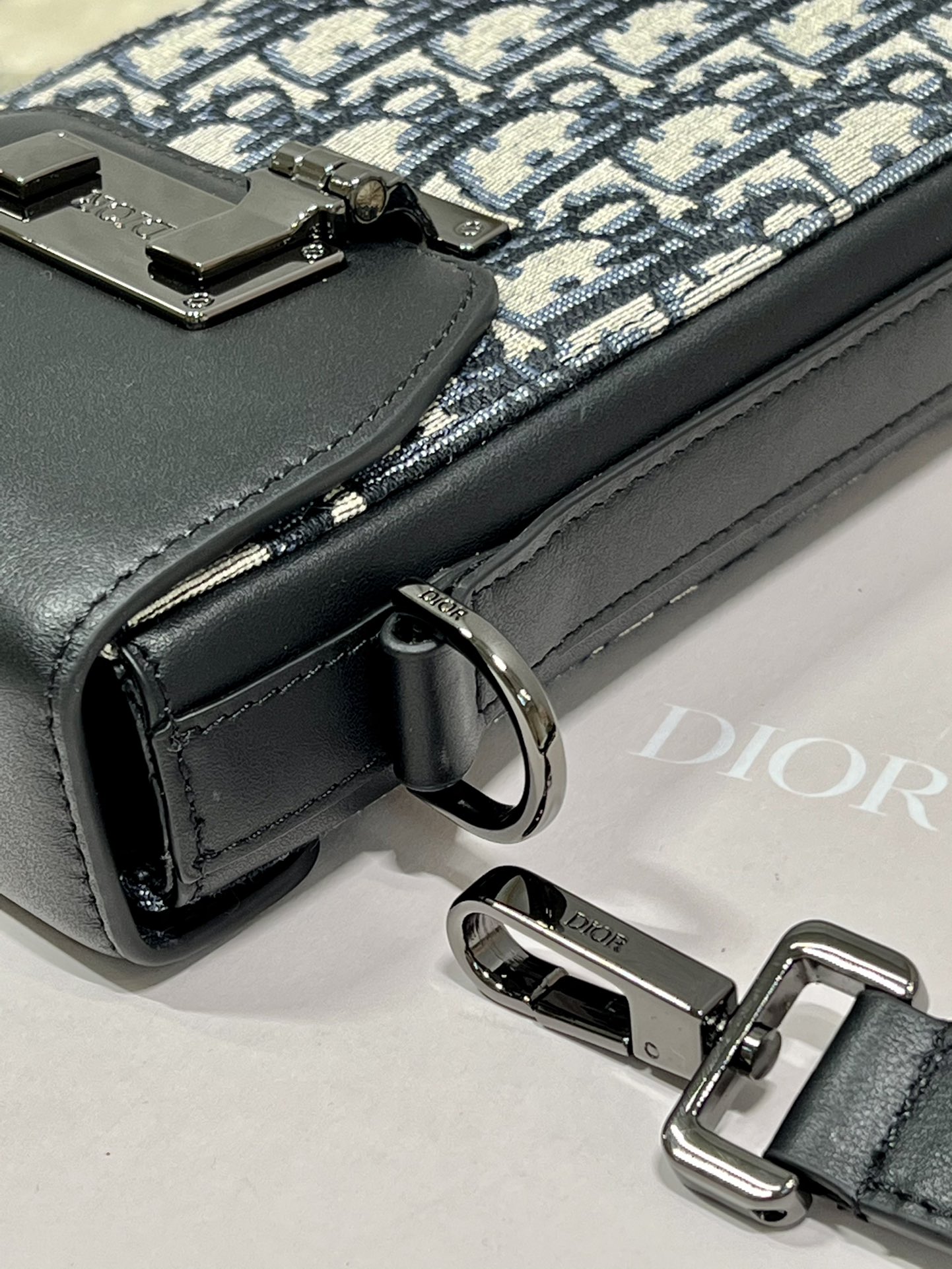 Dior Saddle Vertical Pouch With Strap Beige/Black For Women 8.5in/22cm 2ADCA446YKS_H27E