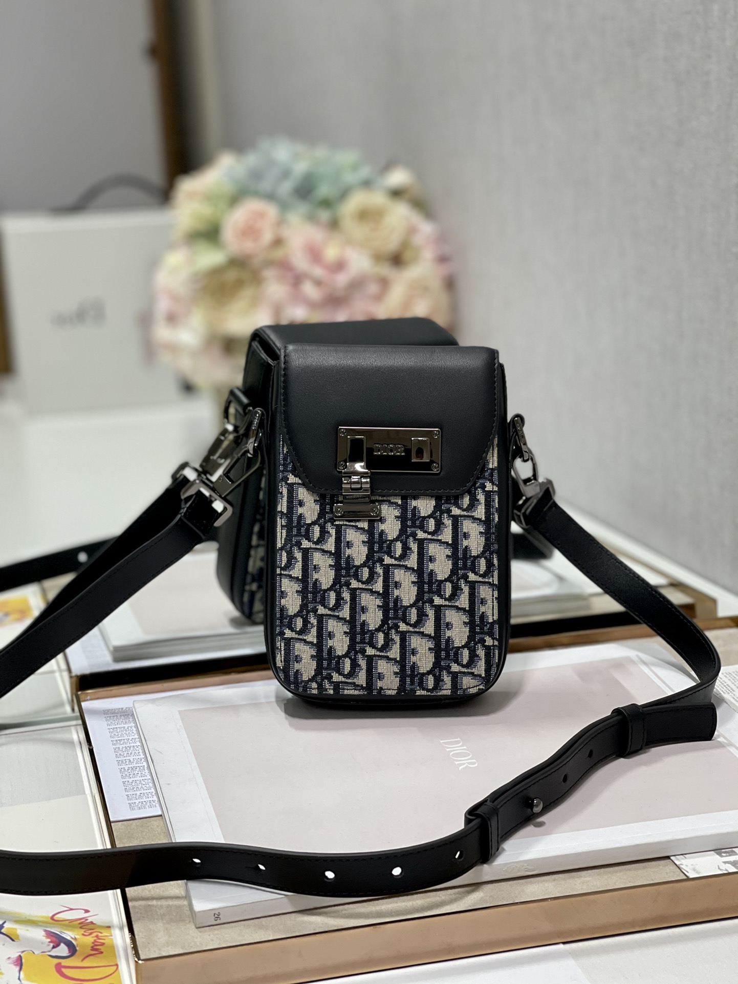 Dior Saddle Vertical Pouch With Strap Beige/Black For Women 8.5in/22cm 2ADCA446YKS_H27E