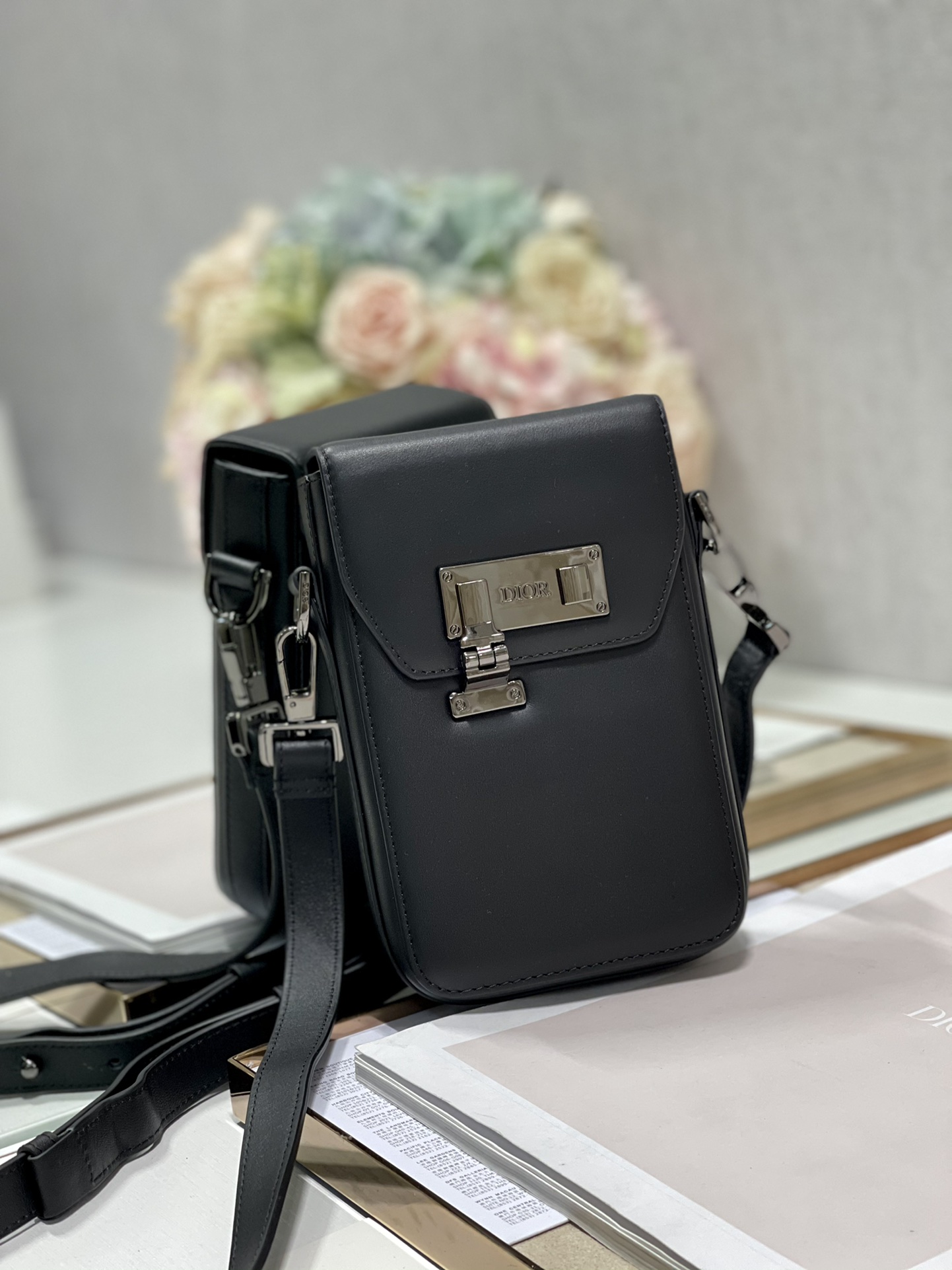 Dior Saddle Vertical Pouch With Strap Beige/Black For Women 8.5in/22cm 2ADCA446YKS_H27E