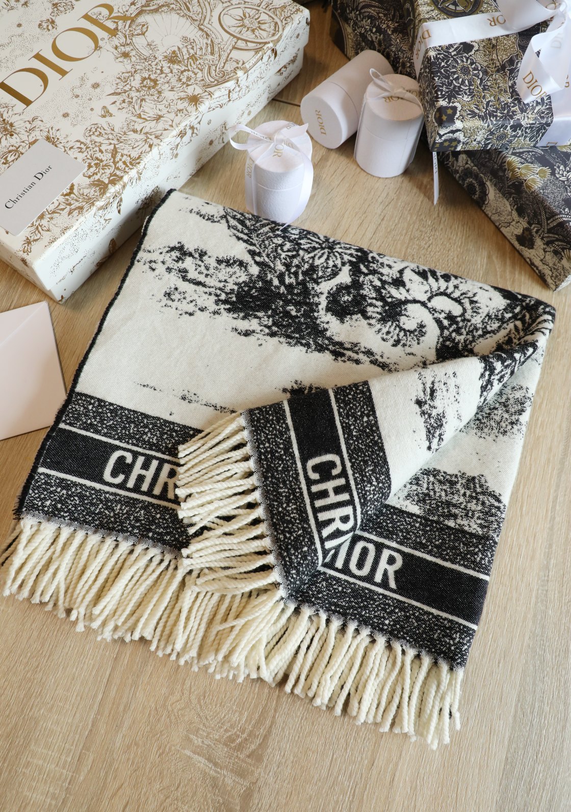 Dior Square Black and White Wool Scarf 150cm/59in