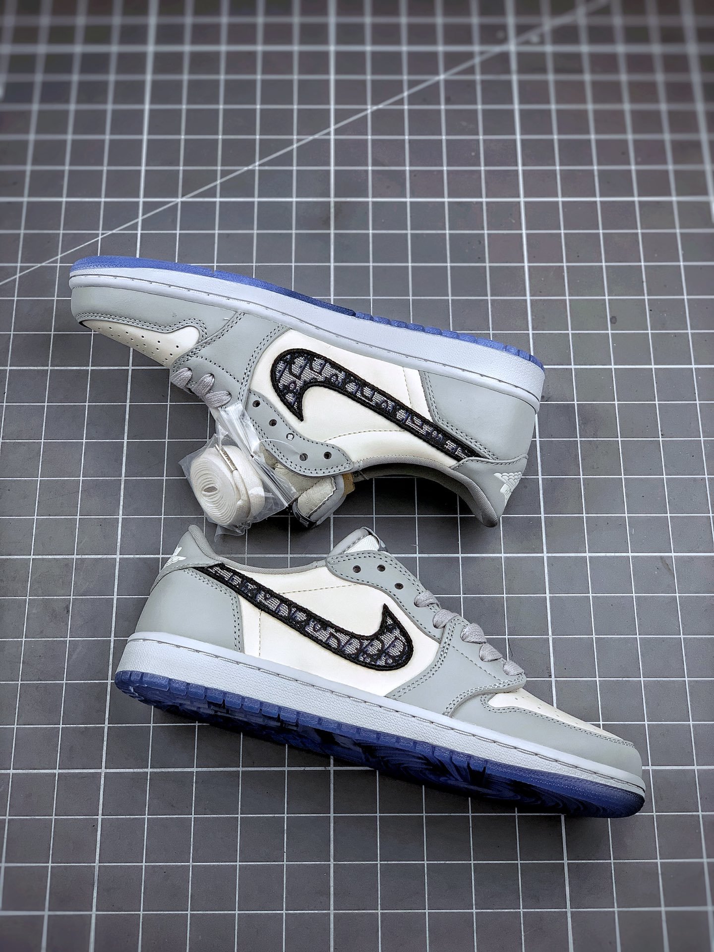 Dior x Air Jordan 1 Low Wolf Grey/Sail-Photon Dust-White For Sale