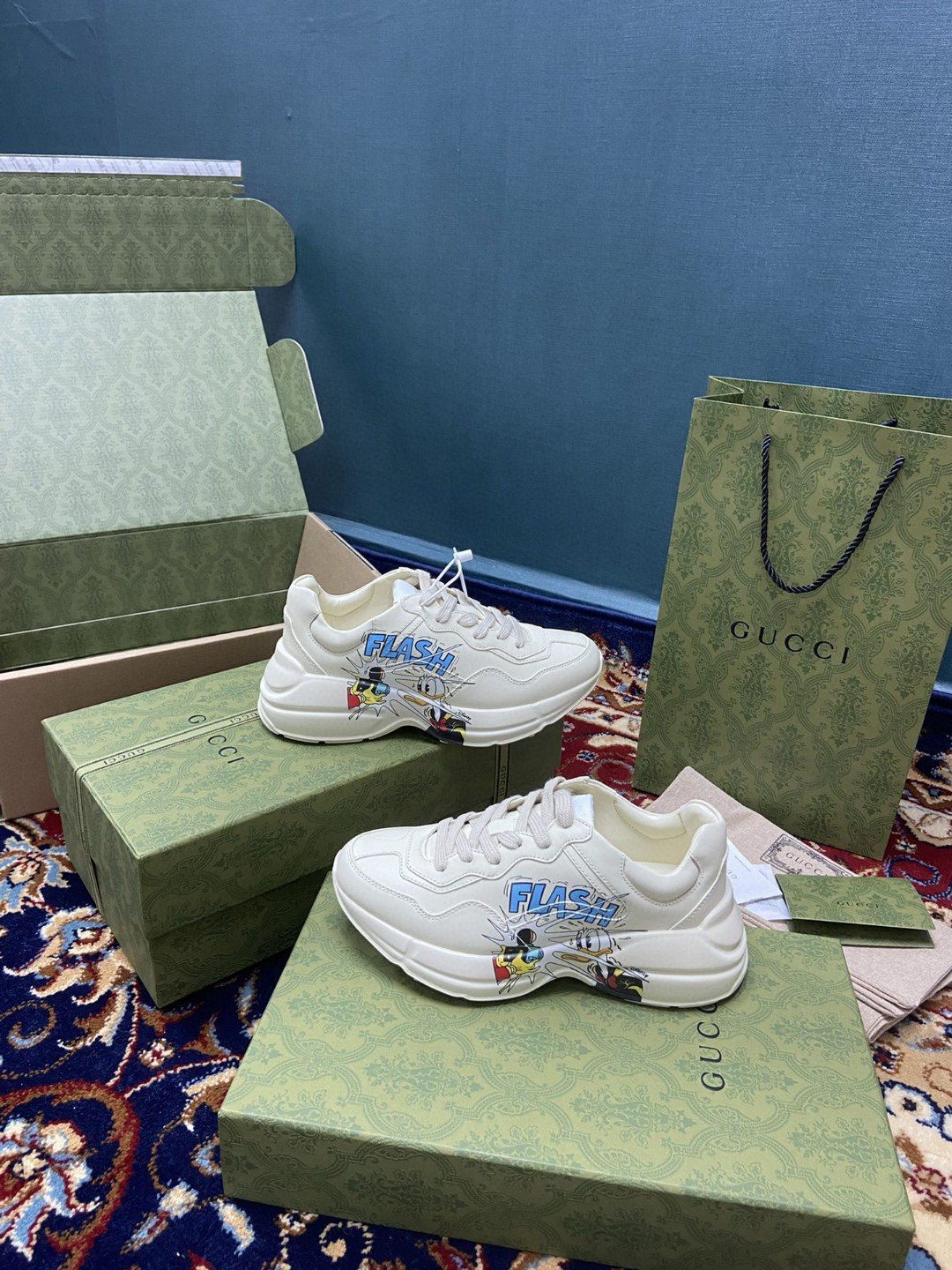 Disney x Gucci Women’s Rhyton Sneakers With Donald Duck White Ivory For Women 646509-DRW00-9522