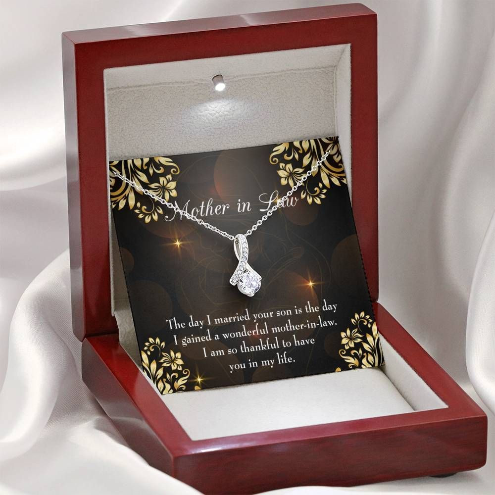 Gift For Mother In Law A Wonderful Mom Alluring Beauty Necklace