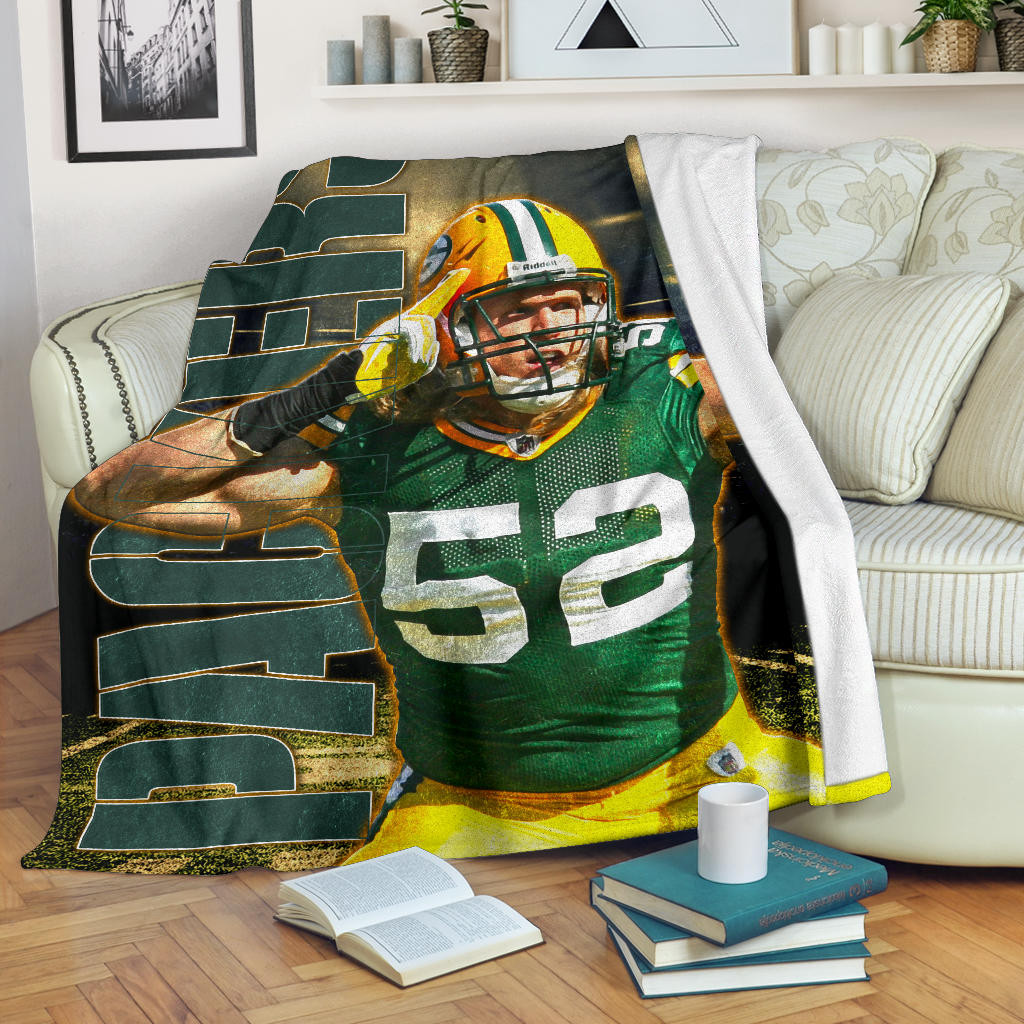 Green Bay American Football Packers Cute Clay Matthews 52 Under Flashlight Fleece Blankets