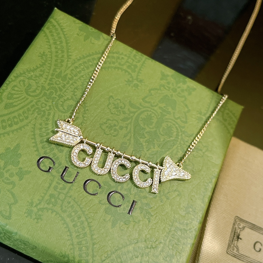 Gucci Arrow Letters Necklace Gold For Women