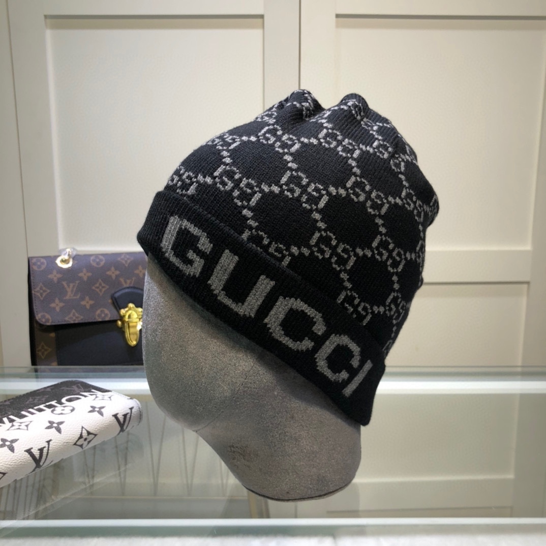 Gucci Beanie Cashmere In Black