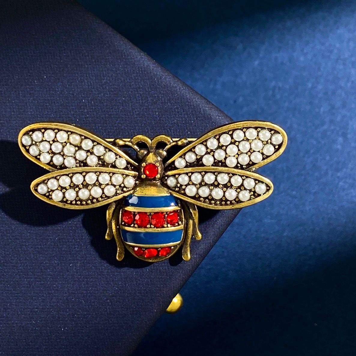 Gucci Bee Series Pearl Red Diamond Bee Brooch Gold For Women