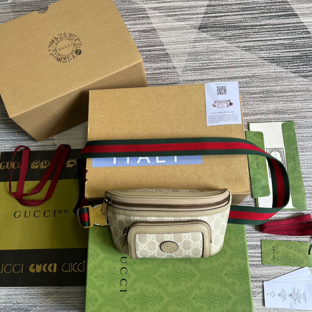 Gucci Belt Bag With Interlocking G Beige And White GG Sumpreme Canvas For Women  9in/23cm GG 682933 UULCT 9682
