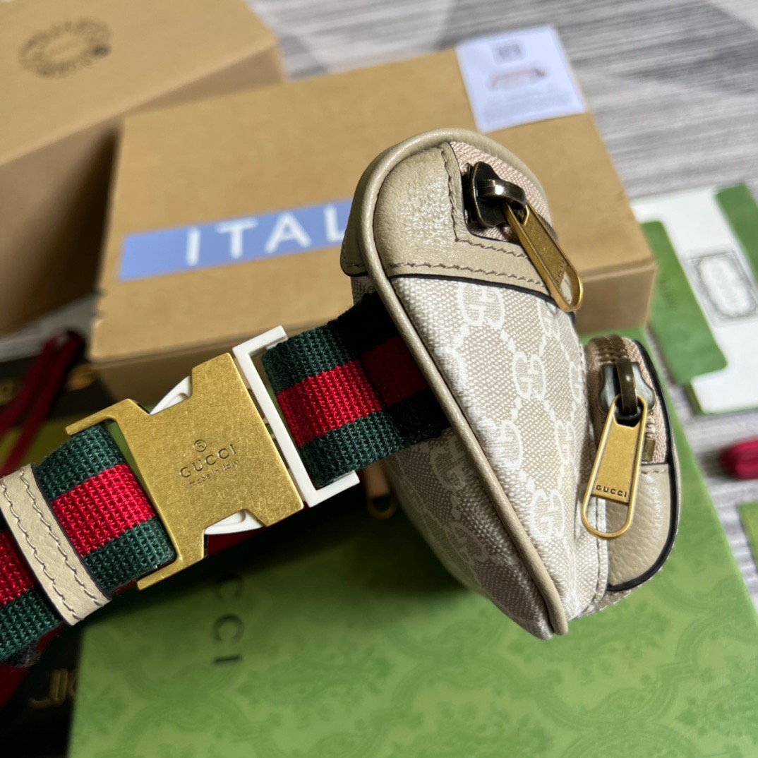 Gucci Belt Bag With Interlocking G Beige And White GG Sumpreme Canvas For Women  9in/23cm GG 682933 UULCT 9682