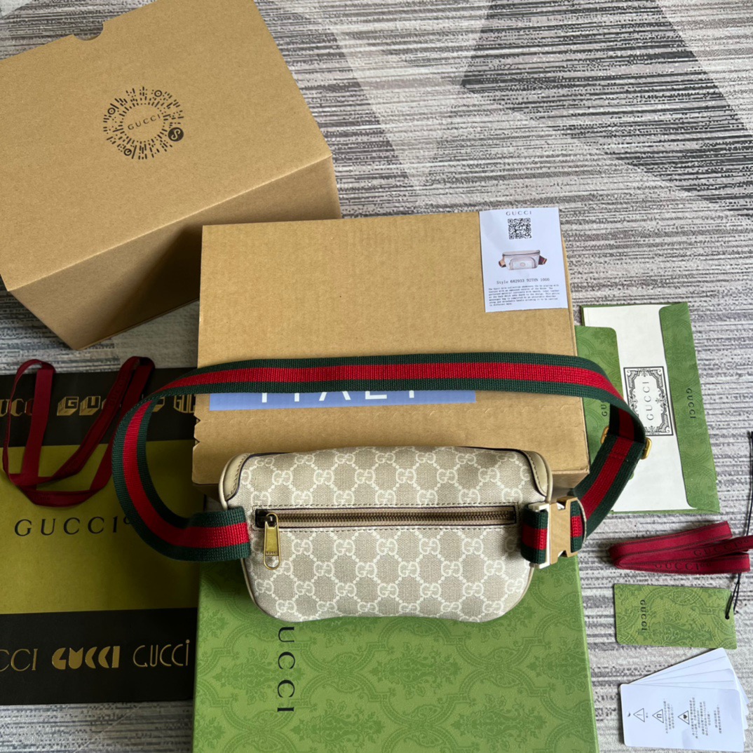 Gucci Belt Bag With Interlocking G Beige And White GG Sumpreme Canvas For Women  9in/23cm GG 682933 UULCT 9682