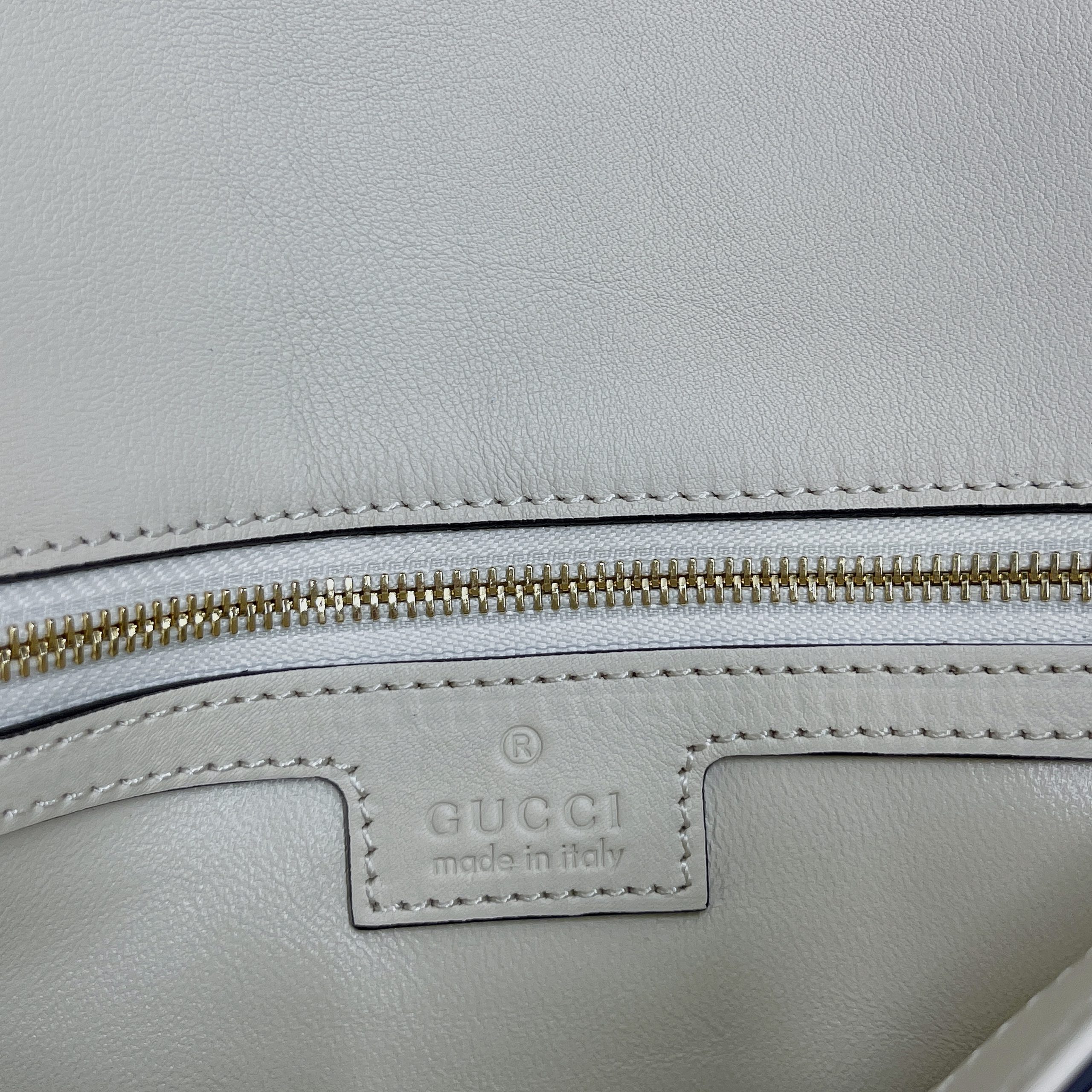 Gucci Blondie Shoulder Bag White For Women, Women’s Bags 11in/28cm GG 699268 UXX0G 9022