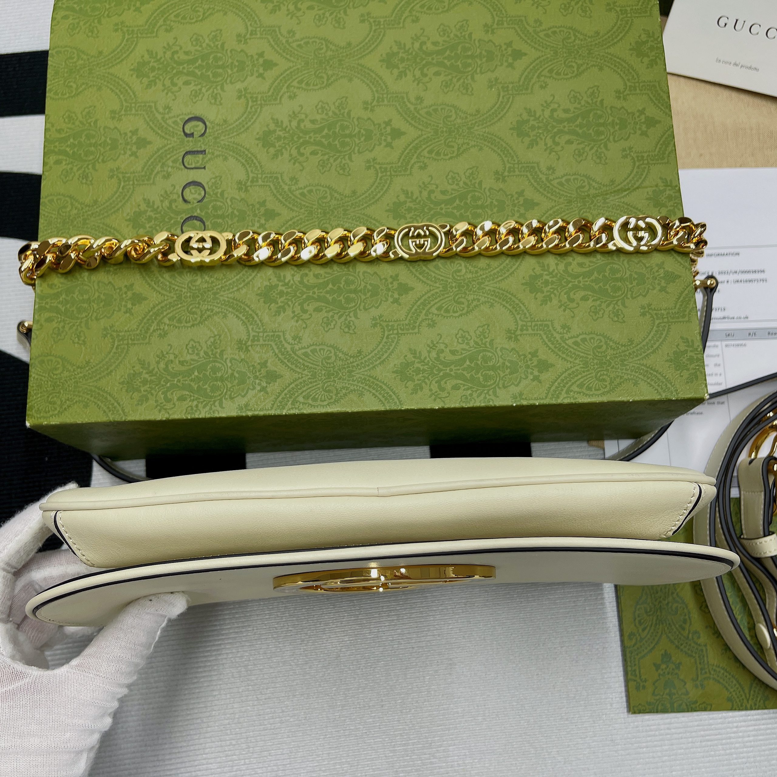 Gucci Blondie Shoulder Bag White For Women, Women’s Bags 11in/28cm GG 699268 UXX0G 9022