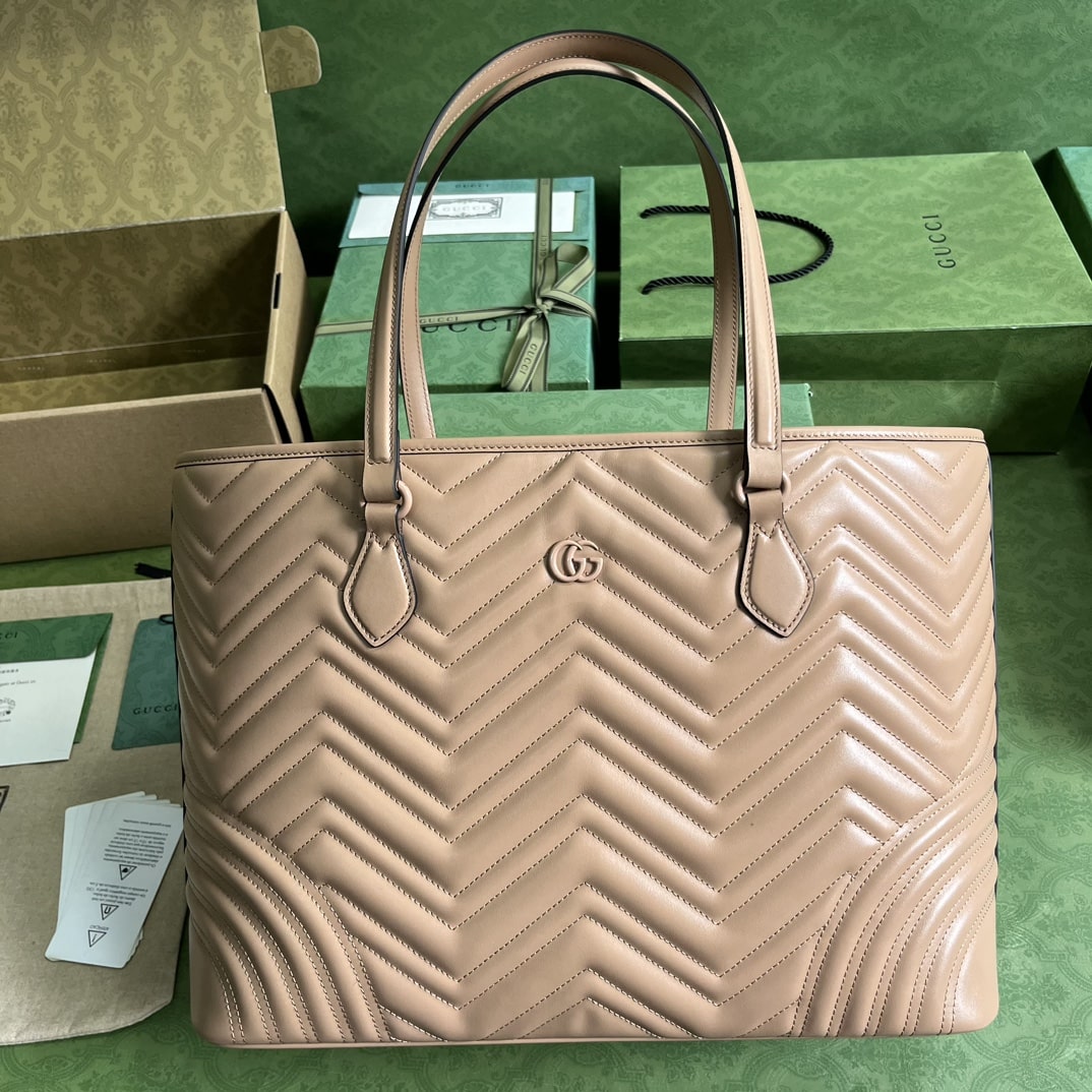 Gucci Casual Style Logo Totes Cream/Black For Women 38.5cm / 15.1in 739684 DAAAH 2754