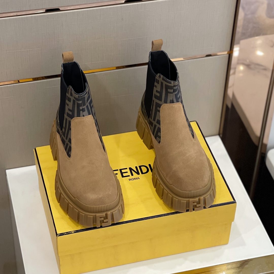 Gucci Chelsea Boots Brown For Men