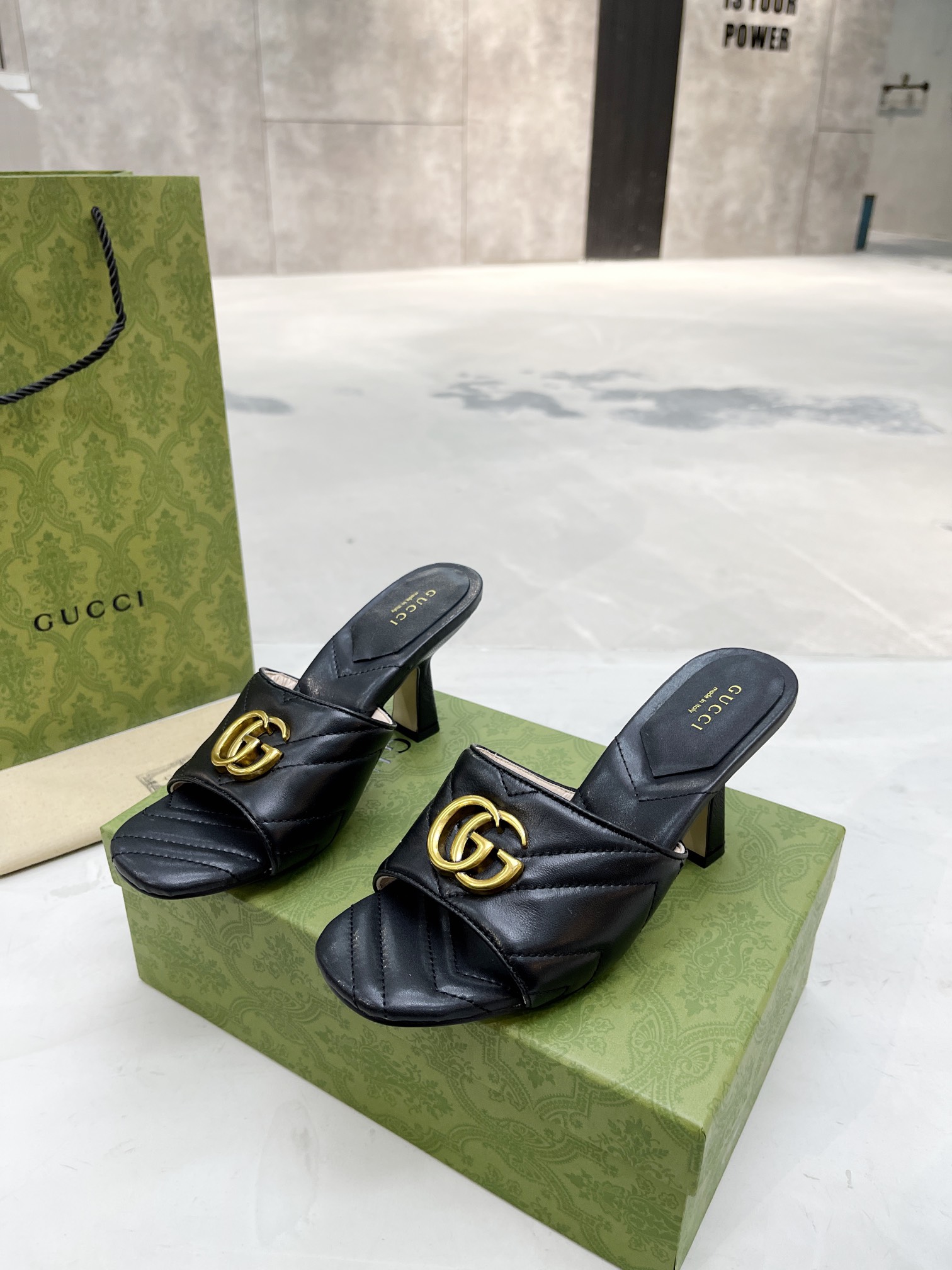 Gucci Double G Slide Sandal Chevron Matelasse Black For Women GG 674839 BKO00 1000