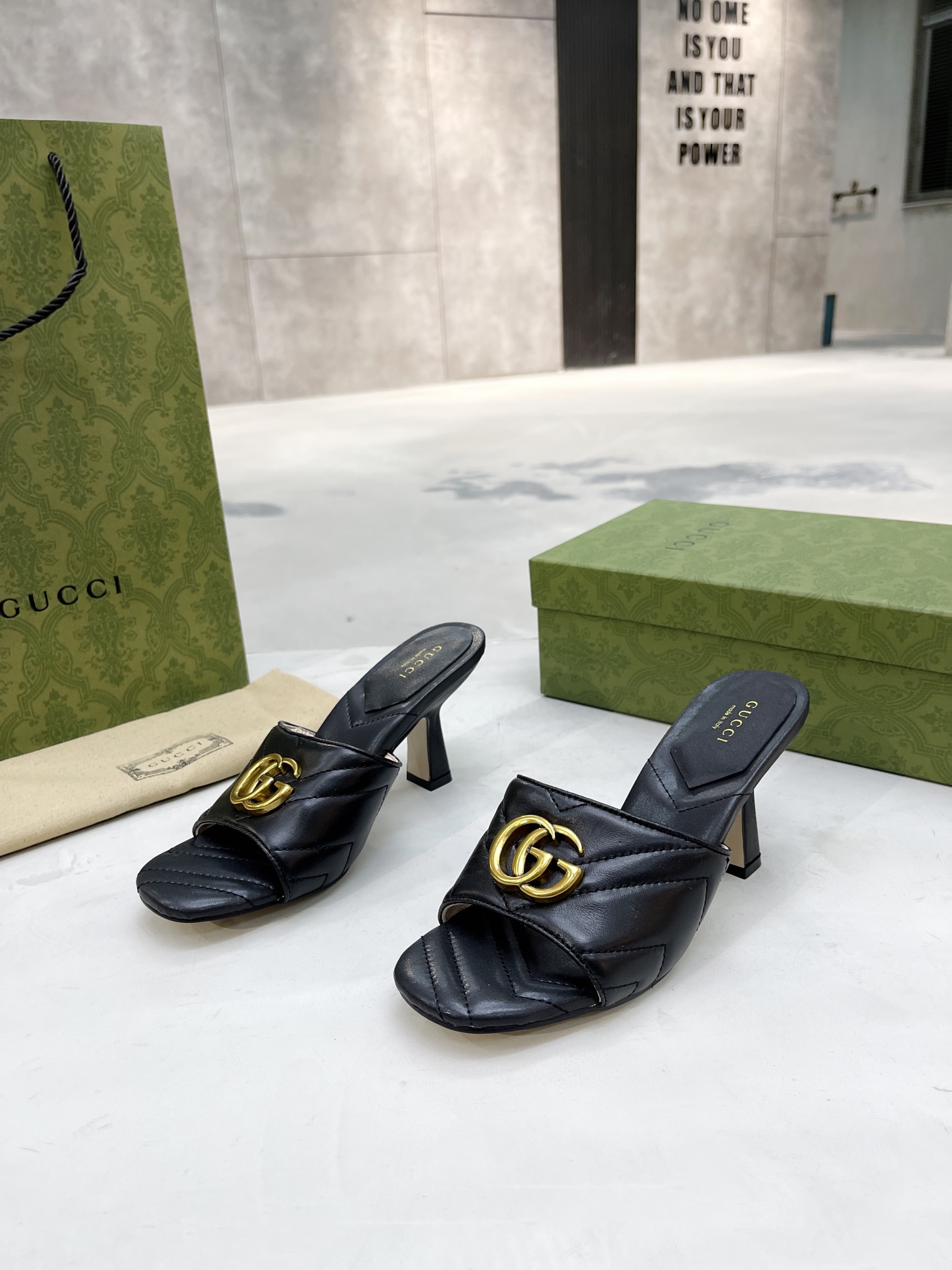 Gucci Double G Slide Sandal Chevron Matelasse Black For Women GG 674839 BKO00 1000
