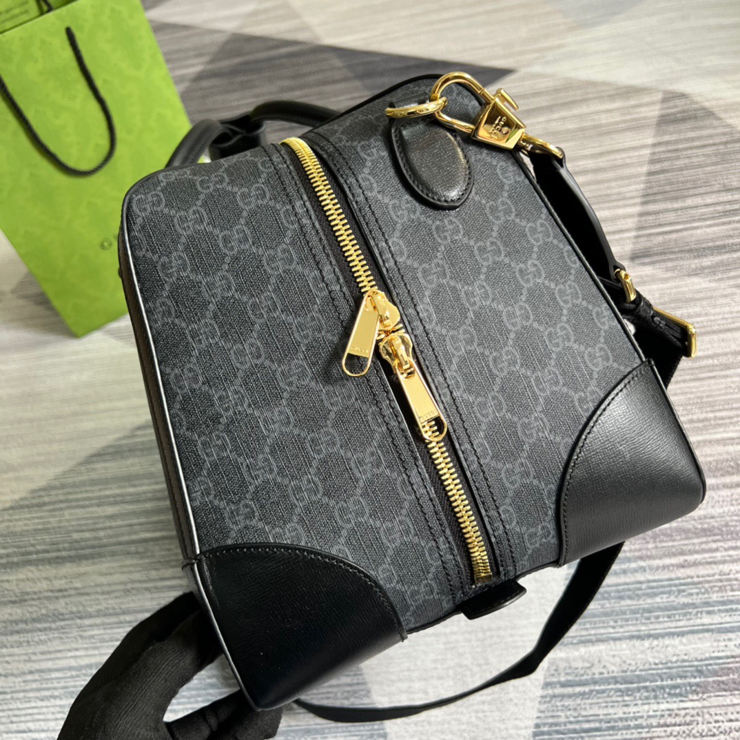 Gucci Duffle Bag With Interlocking G Black For Men 16.5in/42cm ?696014 92THF 1000