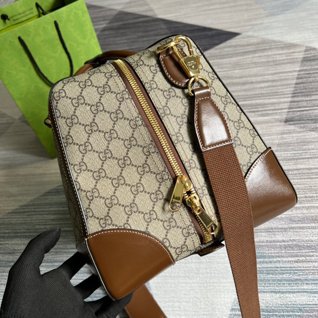 Gucci Duffle Bag With Interlocking G Brown For Men 16.5in/42cm 696014 92THG 8563