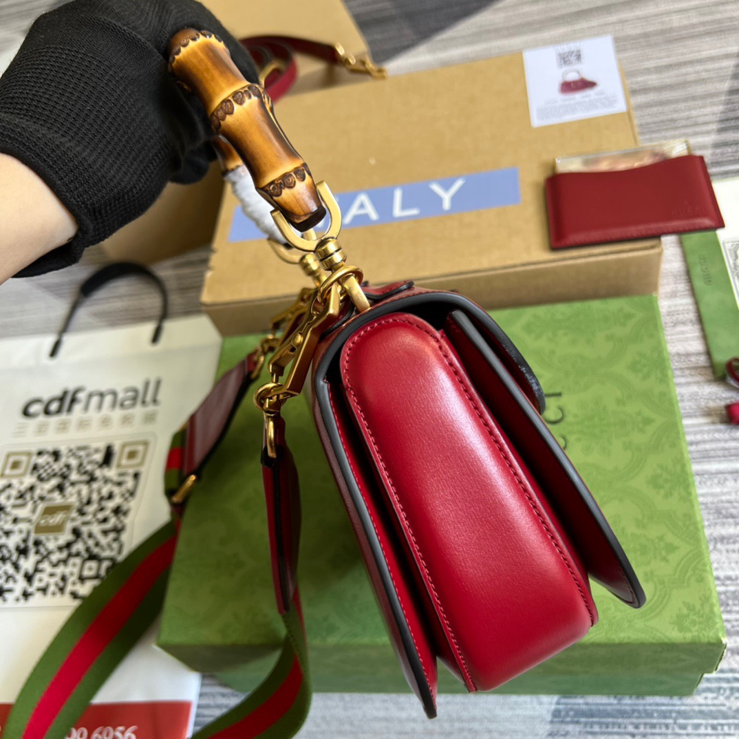 Gucci GG Bamboo 1947 Jumbo GG Small Bag White/ Brown/ Red For Women 8.3 in/ 21 cm