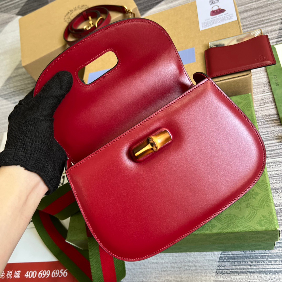 Gucci GG Bamboo 1947 Jumbo GG Small Bag White/ Brown/ Red For Women 8.3 in/ 21 cm