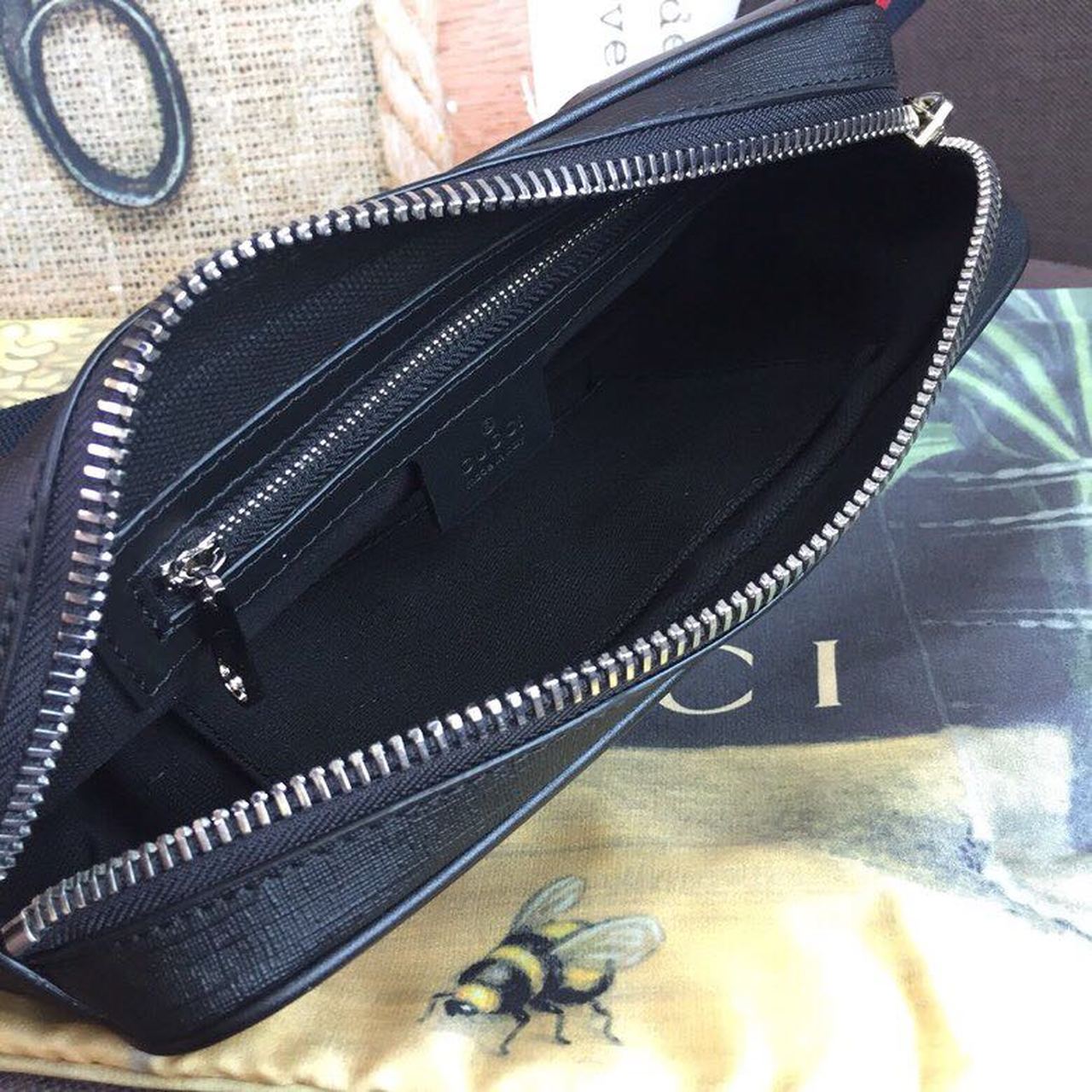 Gucci GG Black Belt Bag Black/Grey Soft GG Supreme Crafted For Men 9in/24cm GG 474293RRN 1095
