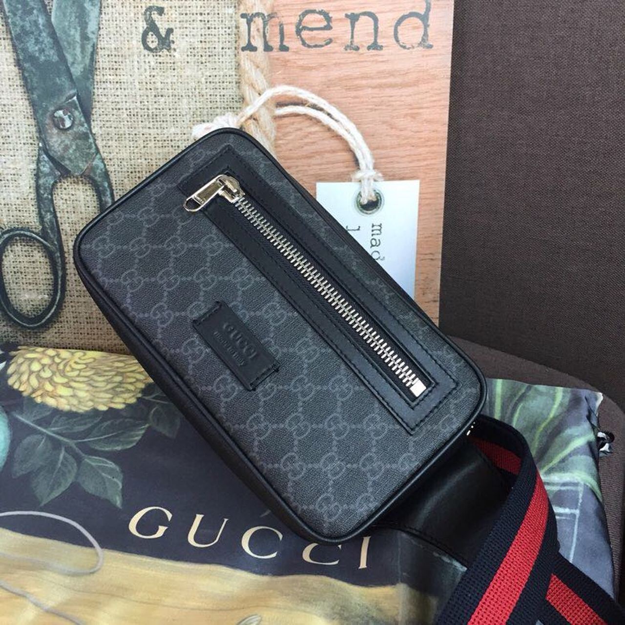Gucci GG Black Belt Bag Black/Grey Soft GG Supreme Crafted For Men 9in/24cm GG 474293RRN 1095