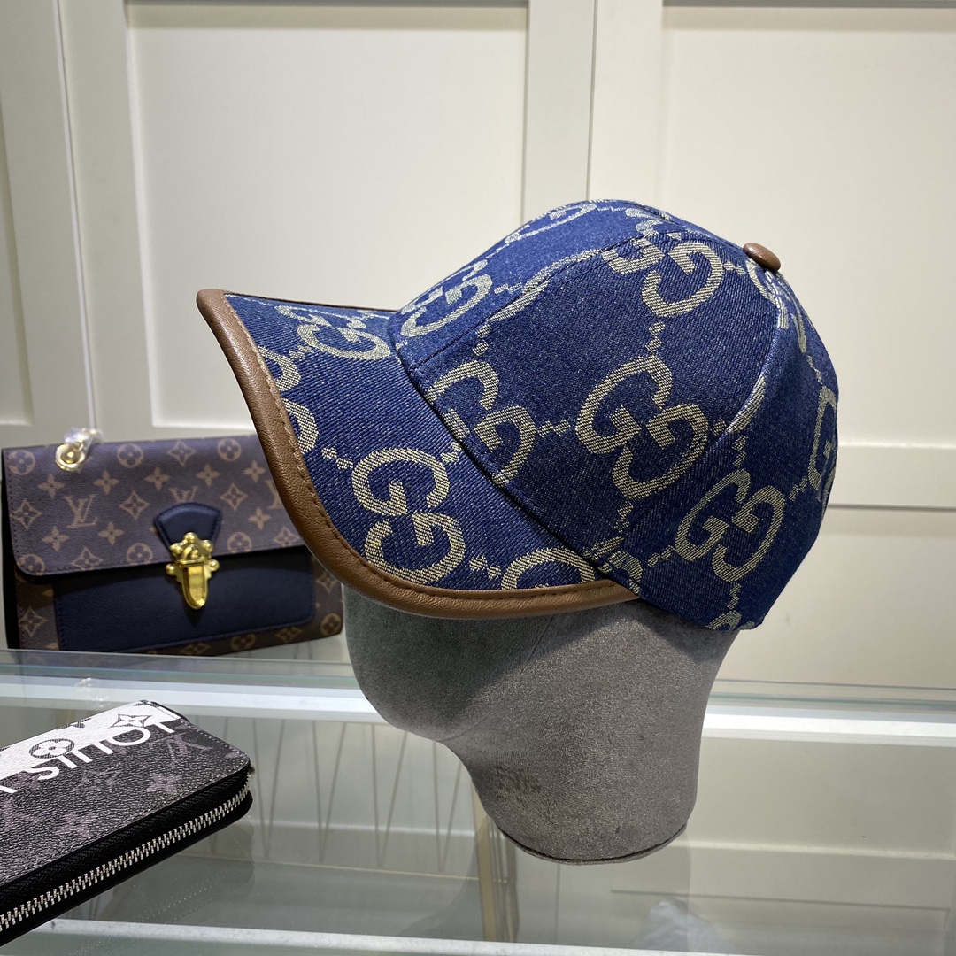Gucci GG Canvas Baseball Cap Blue