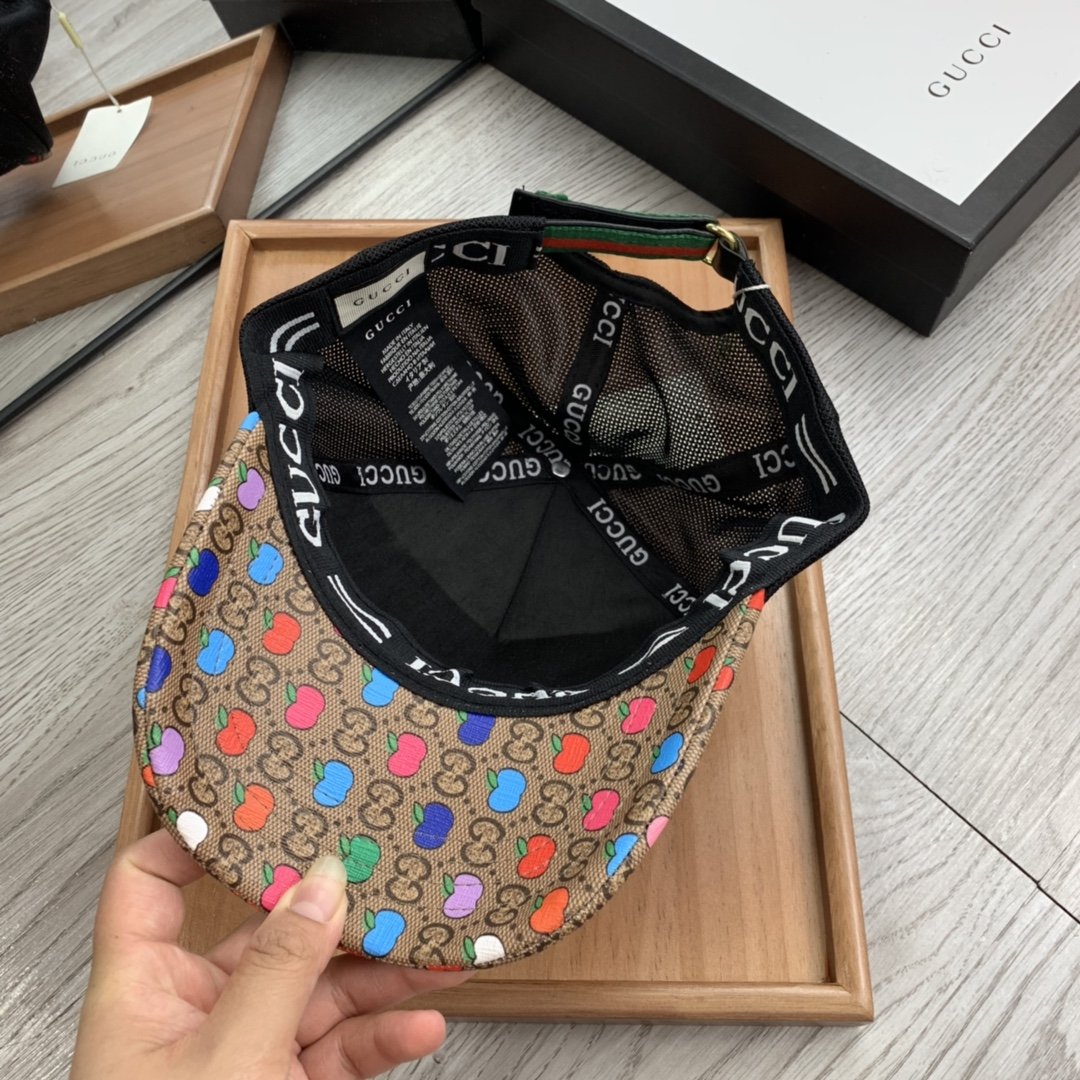 Gucci GG Canvas Baseball Cap Multiple Color
