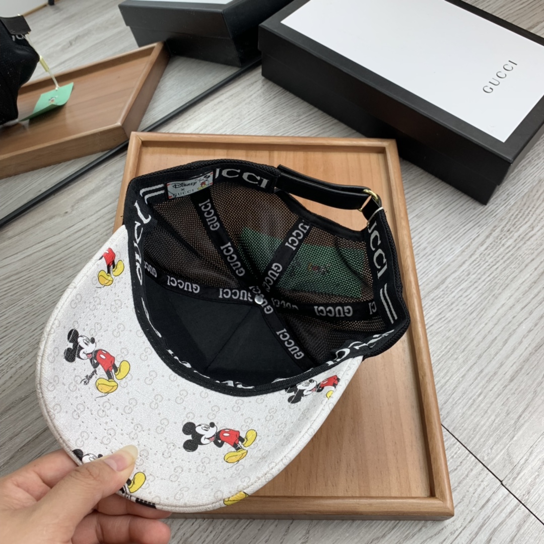 Gucci GG Canvas Baseball Cap White