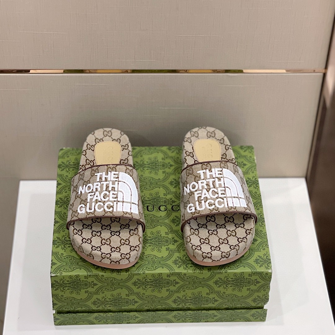 Gucci GG Canvas Slide Sandal Grey For Men