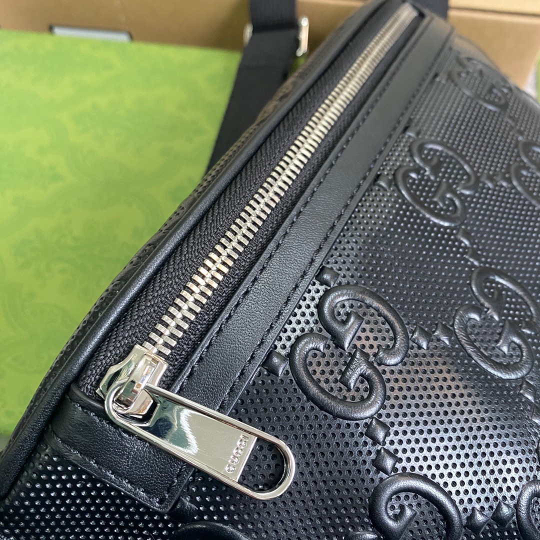 Gucci GG Embossed Belt Bag Black GG Embossed For Men  9.1in/23cm GG 658582 1W3CN 1000