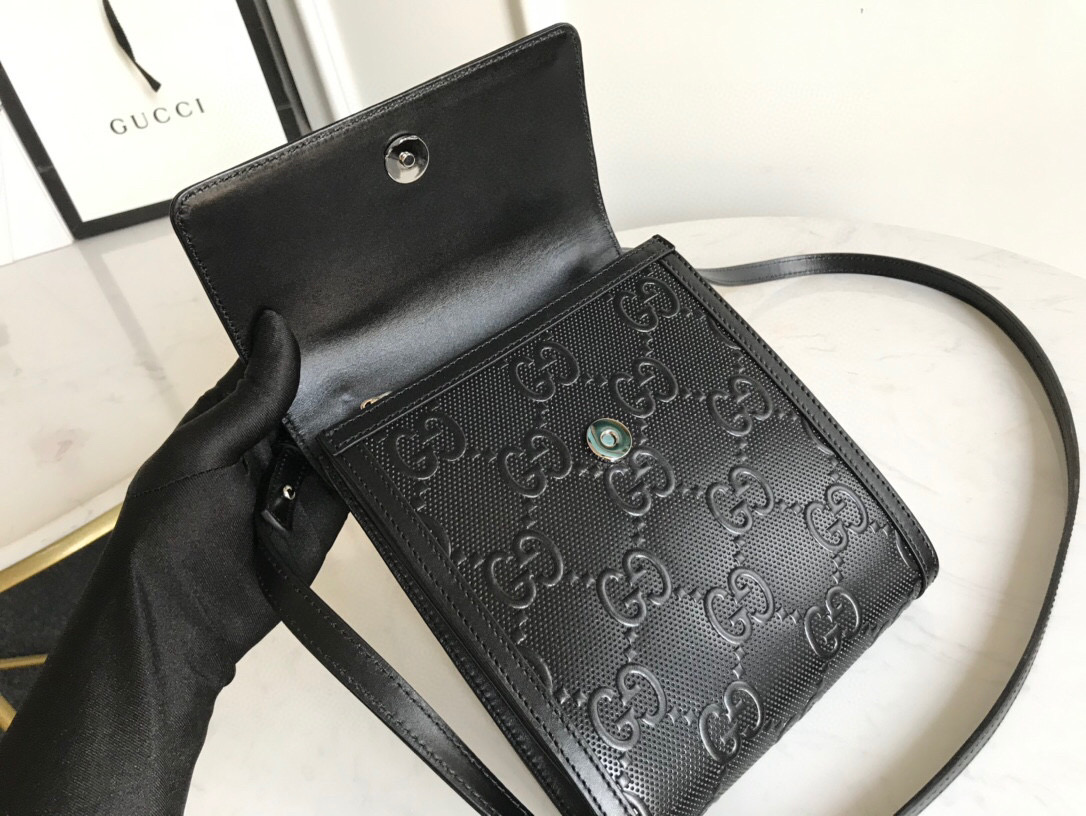 Gucci GG Embossed Messenger Bag Black GG Embossed For Men 8.1in/20.5cm GG 625782 1W3AN 1000465