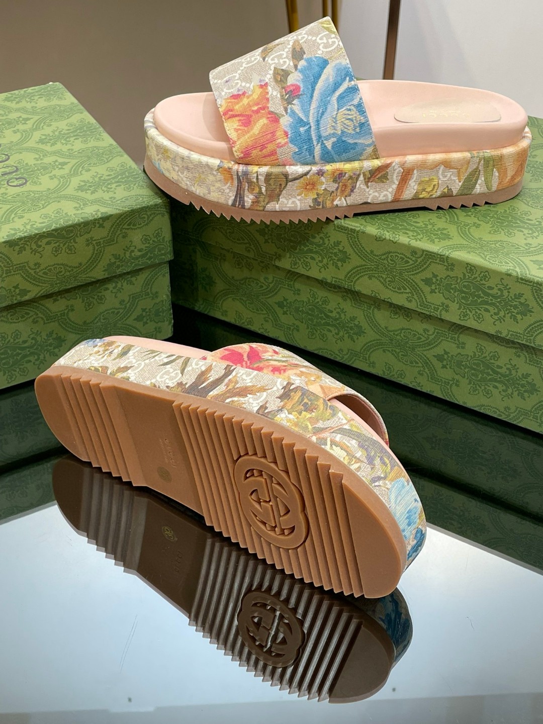 Gucci Gg Flora Slide Sandal Multicolor For Women