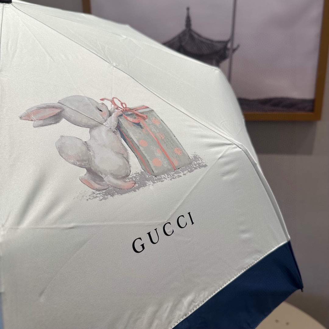 Gucci GG Folding Umbrella With Rabbit White