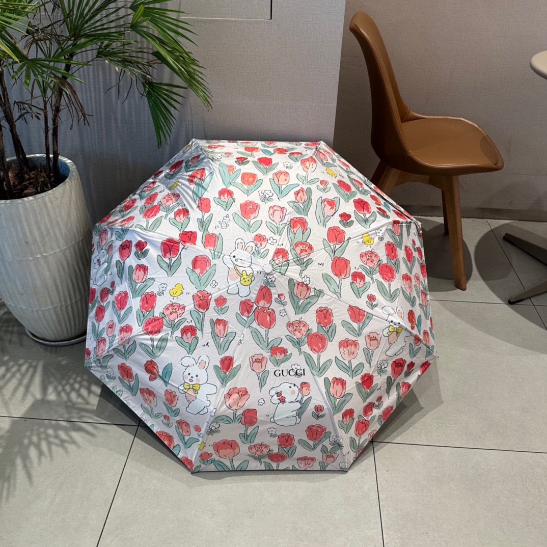 Gucci GG Folding Umbrella With Rabbit White