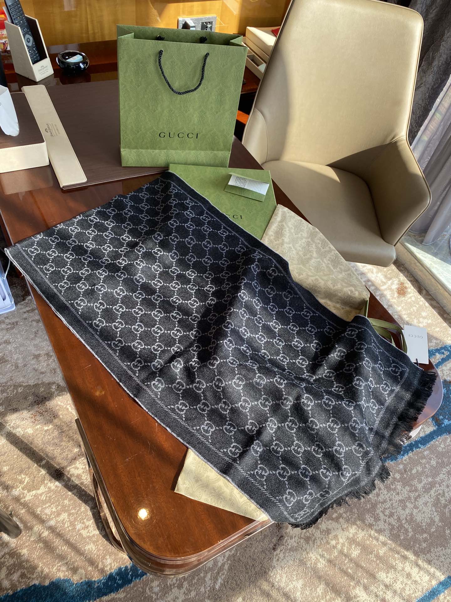 Gucci GG Lamé Lacquard Stole Scarf Black 71in/180cm