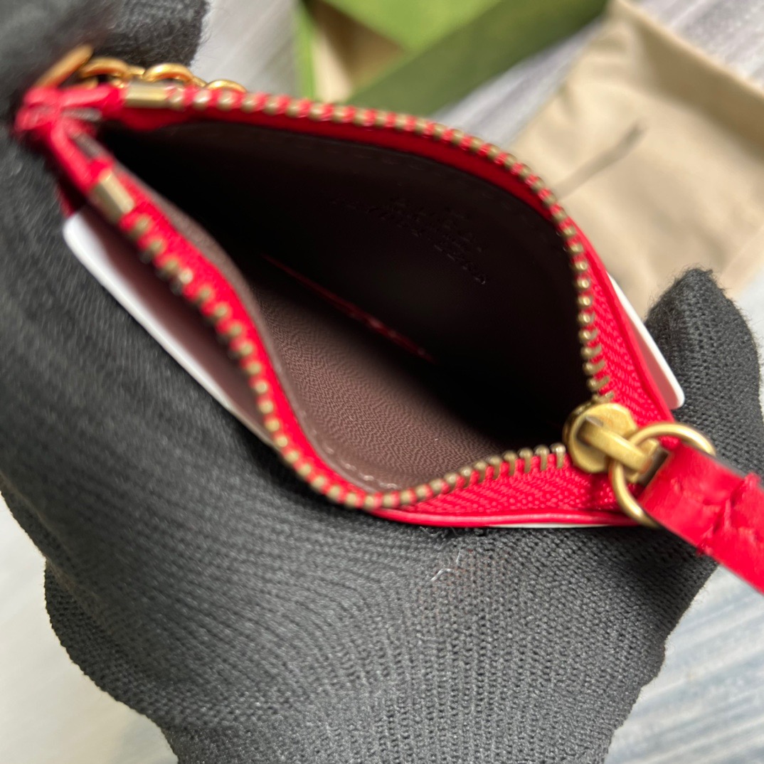 Gucci GG Marmont Keychain Wallet Black/Beige/ Red For Women? 627064 DTDHT 1000 3.9 in/ 10 cm