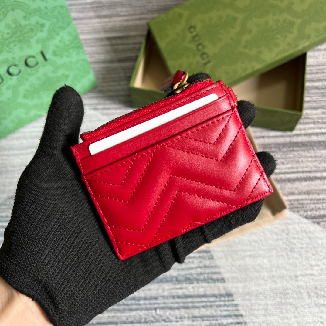 Gucci GG Marmont Keychain Wallet Black/Beige/ Red For Women? 627064 DTDHT 1000 3.9 in/ 10 cm