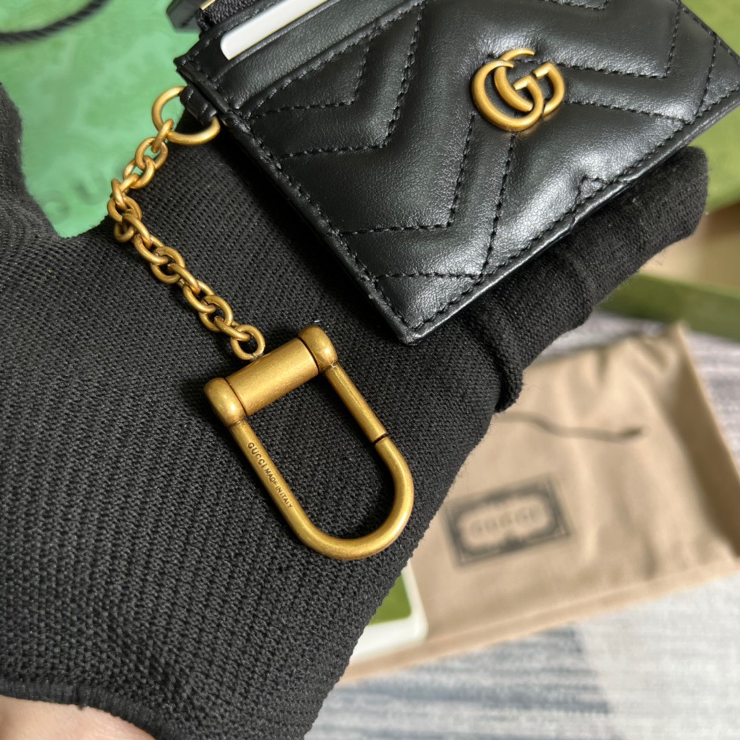 Gucci GG Marmont Keychain Wallet Black/Beige/ Red For Women? 627064 DTDHT 1000 3.9 in/ 10 cm