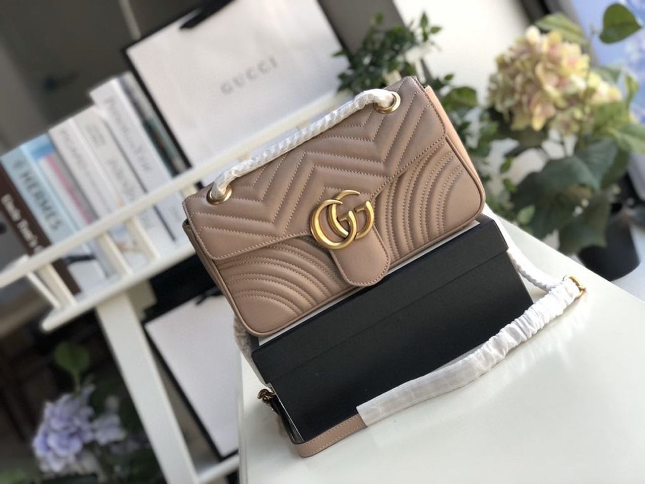 Gucci GG Marmont Matelassé Shoulder Bag Dusty Pink Matelassé Chevron For Women 10in/26cm GG 443497 DTDIT 5729